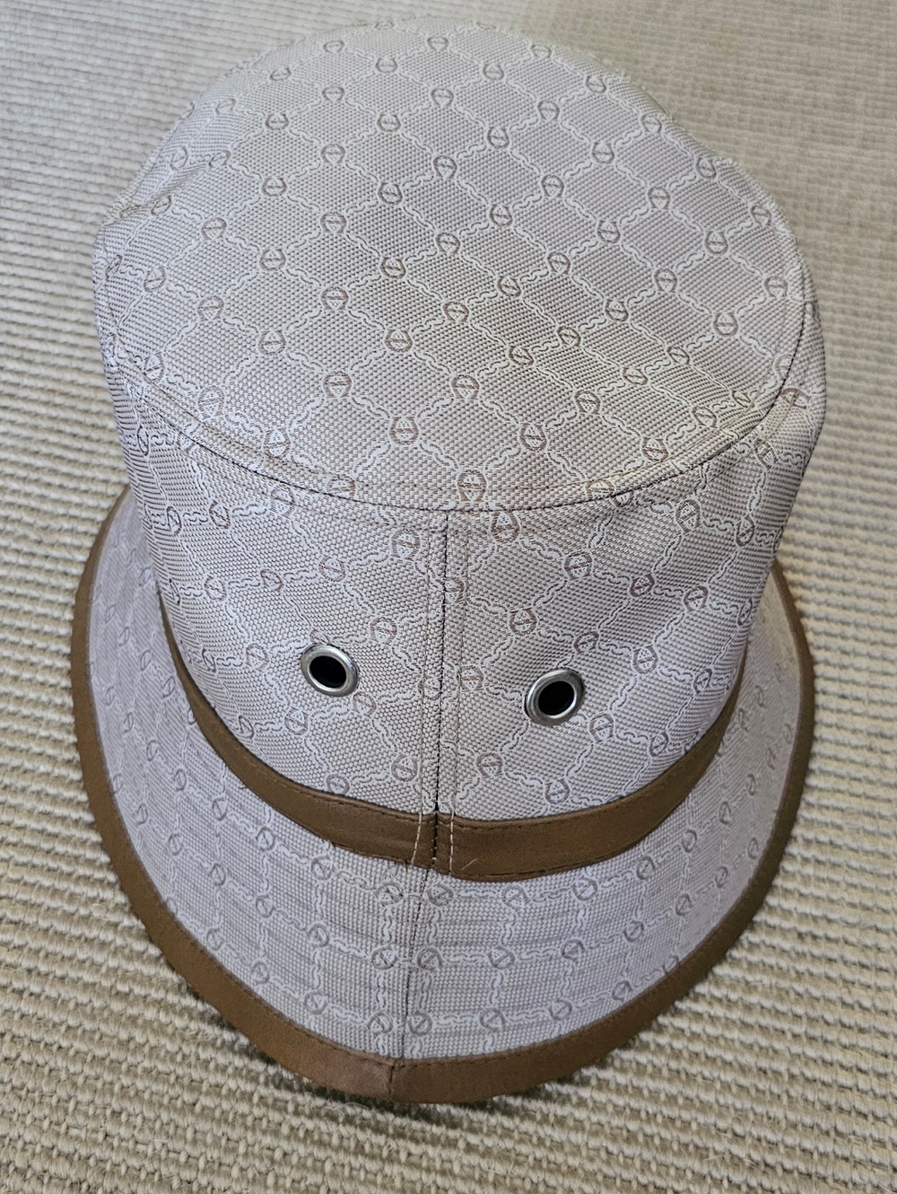 Etienne Aigner NWT Beige Patterned Bucket Hat with Brown Trim - Men's Size L/XL - Picture 2 of 11